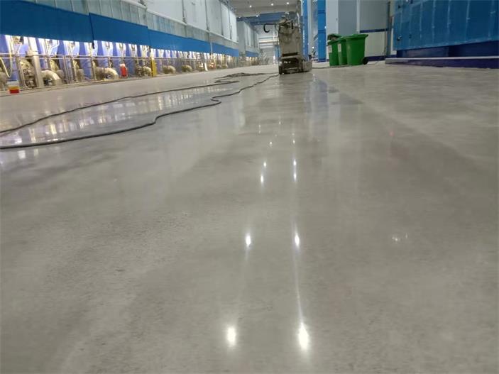 潮濕的環(huán)境對 河北地坪漆施工有哪些影響